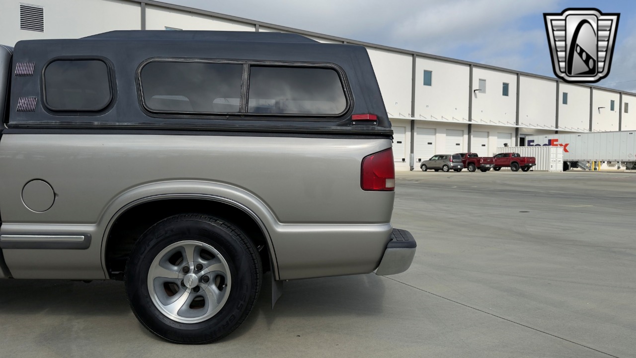 2002 Chevrolet S-10 Pickup 59