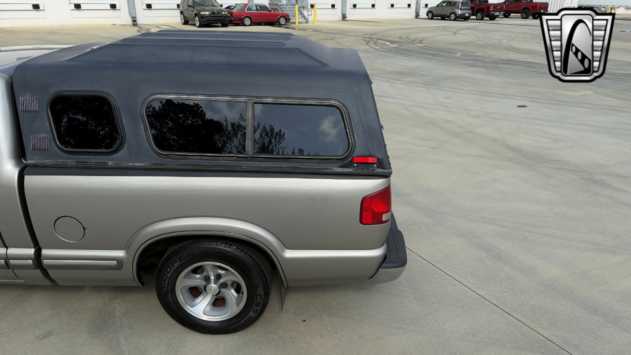 2002 Chevrolet S-10 Pickup 61