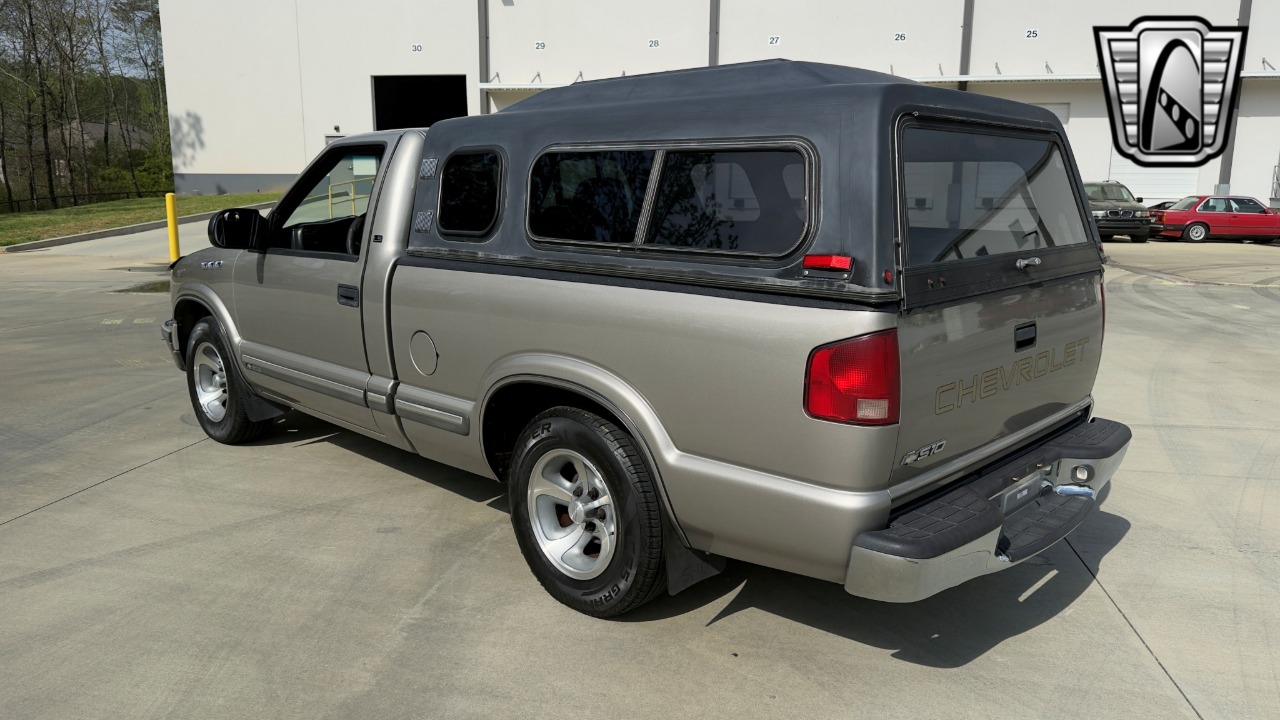 2002 Chevrolet S-10 Pickup 39