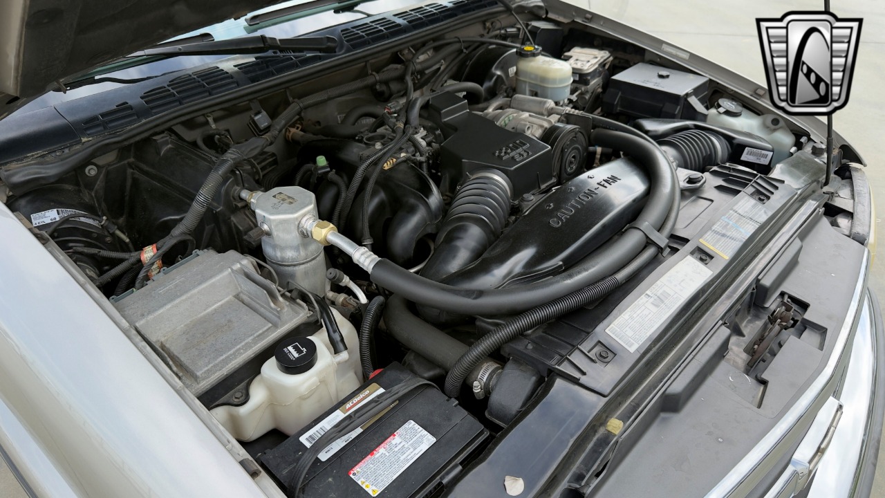 2002 Chevrolet S-10 Pickup 83