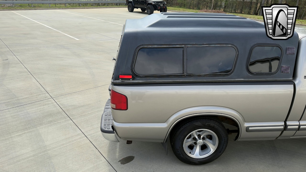 2002 Chevrolet S-10 Pickup 66