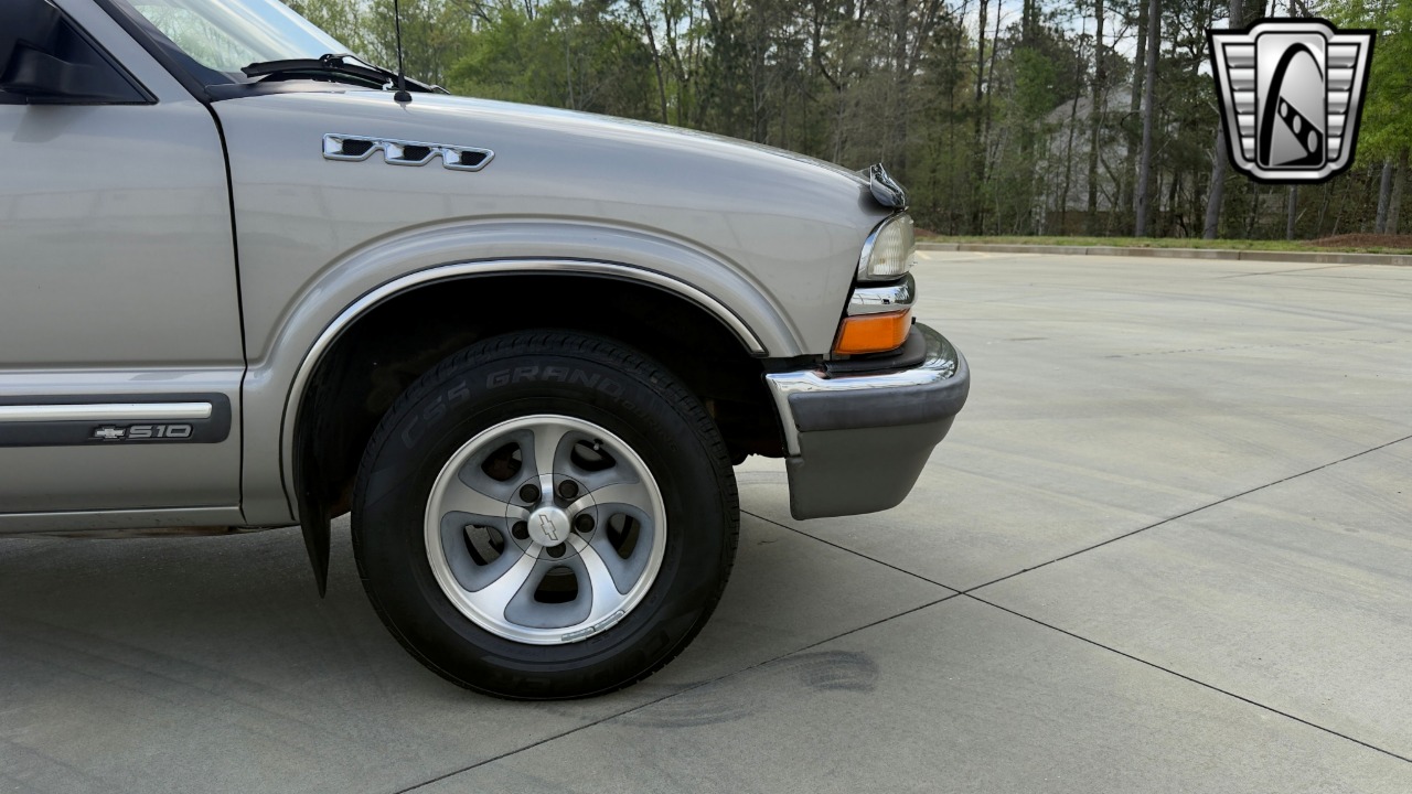 2002 Chevrolet S-10 Pickup 70