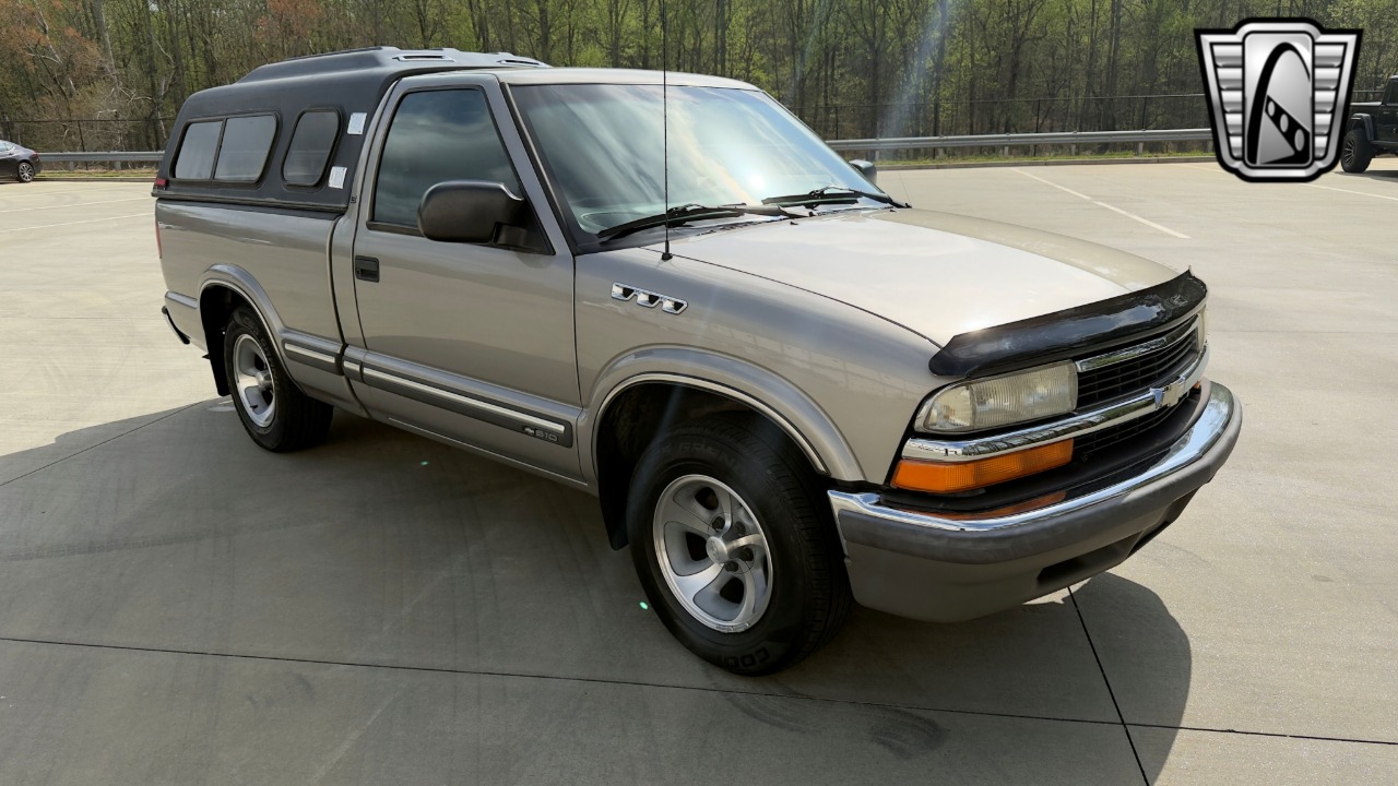 2002 Chevrolet S-10 Pickup 49