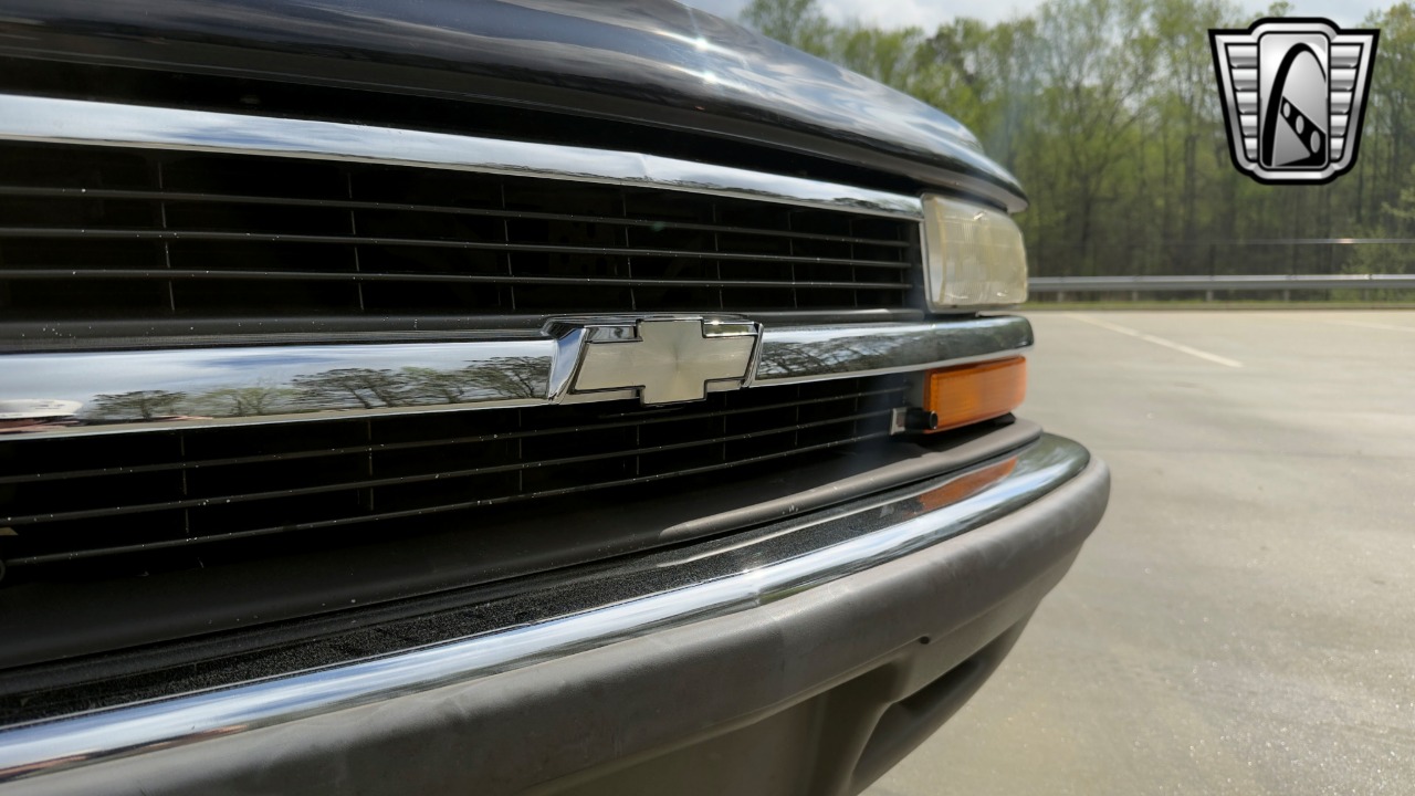 2002 Chevrolet S-10 Pickup 30