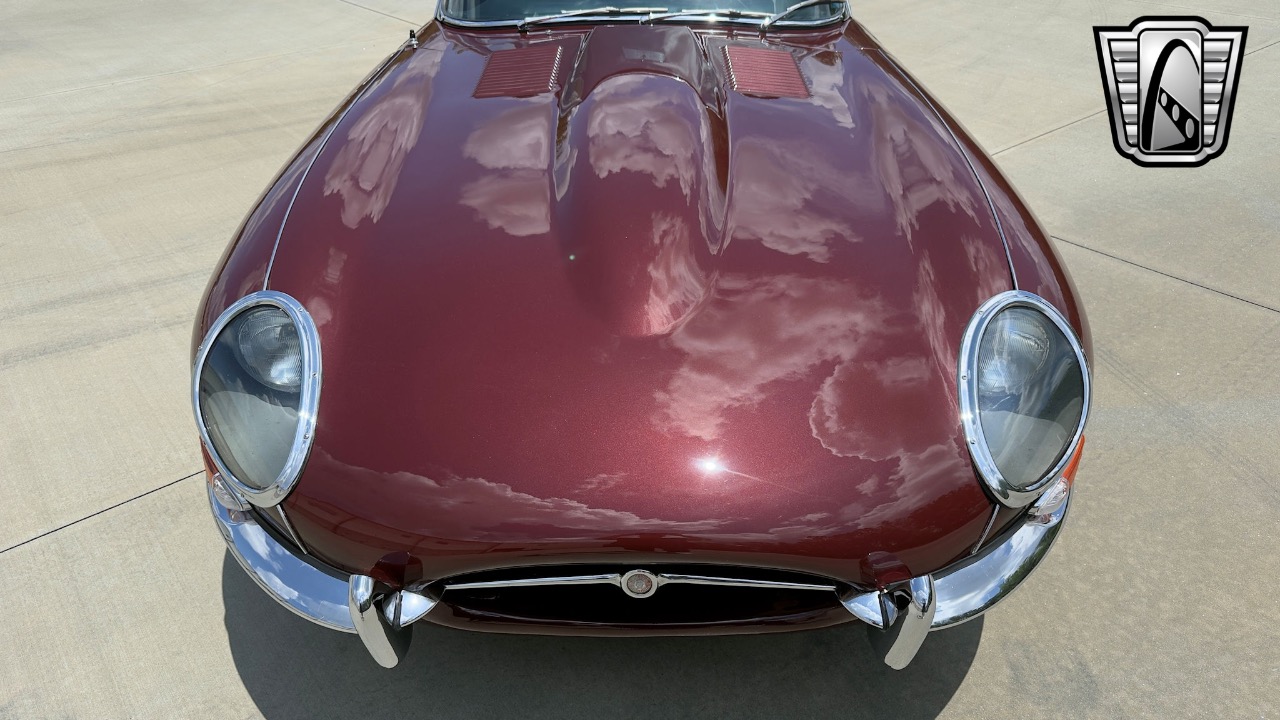 1967 Jaguar XKE 52