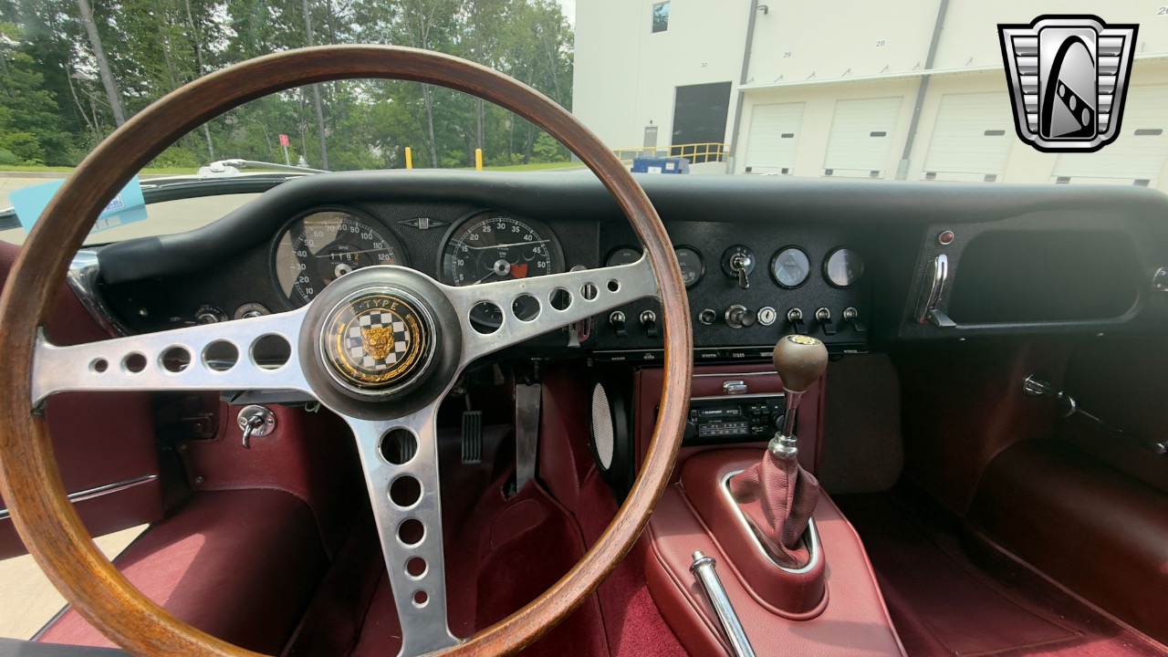 1967 Jaguar XKE 18