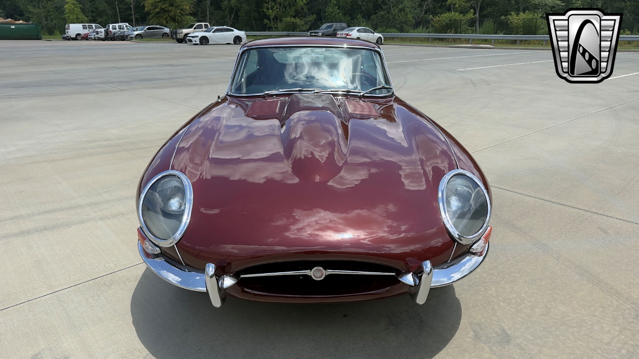1967 Jaguar XKE 32