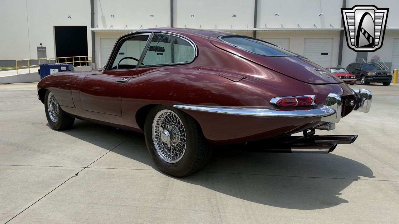 1967 Jaguar XKE 40