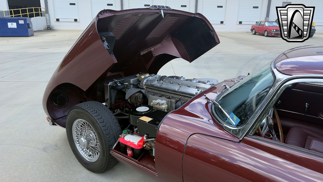 1967 Jaguar XKE 83