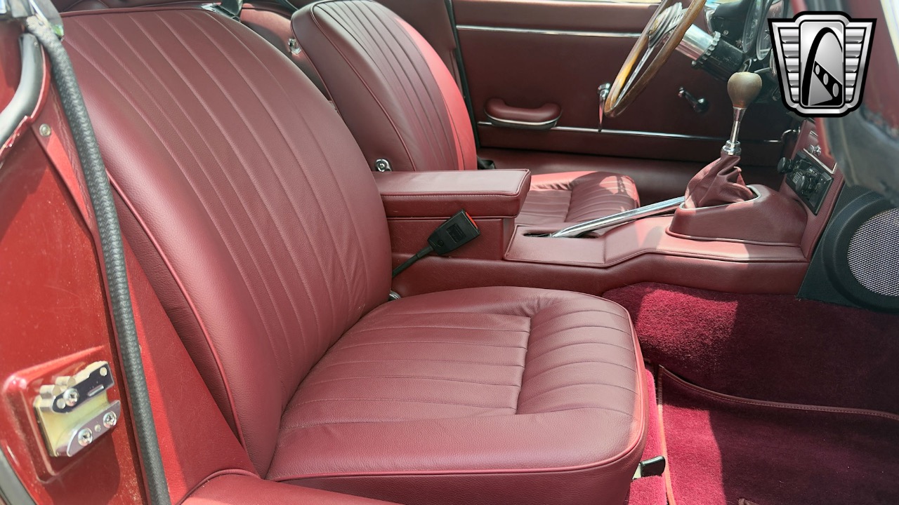 1967 Jaguar XKE 23