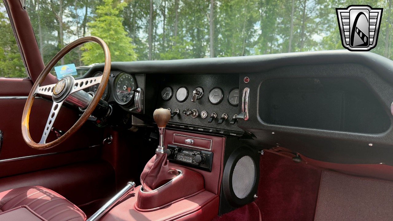1967 Jaguar XKE 24