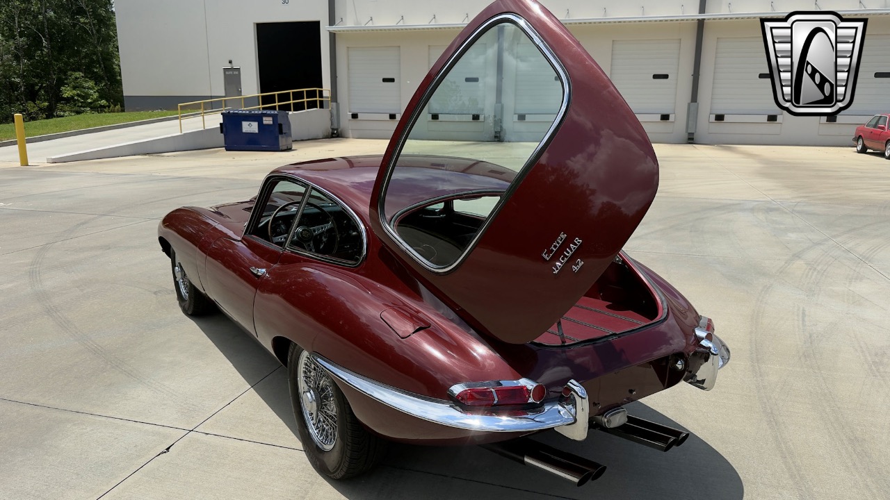 1967 Jaguar XKE 89