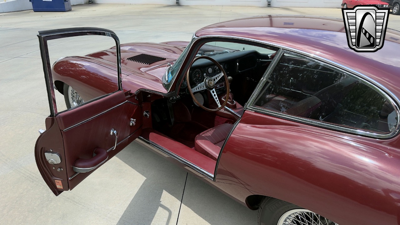 1967 Jaguar XKE 90