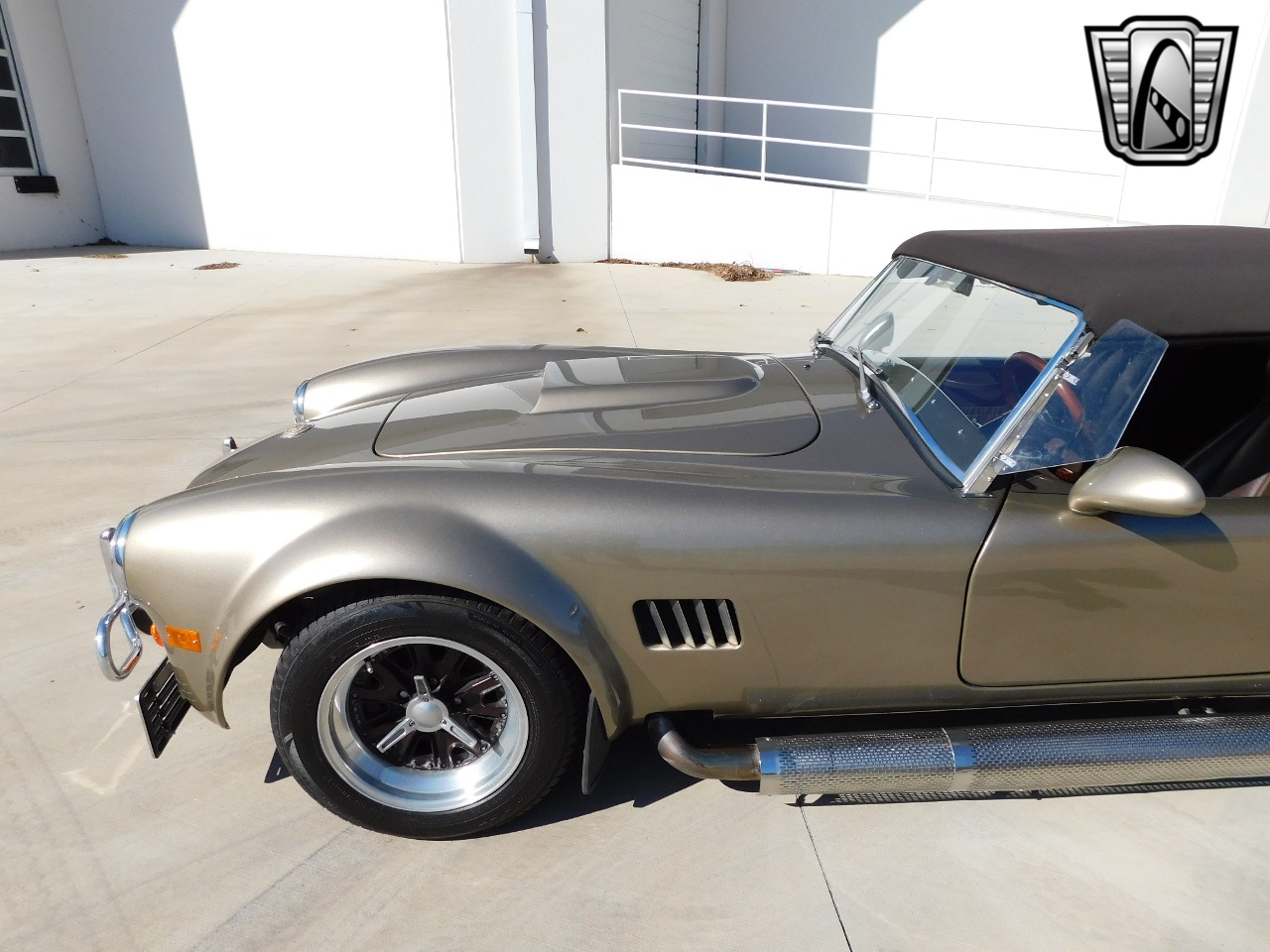 1996 Excalibur Cobra 38