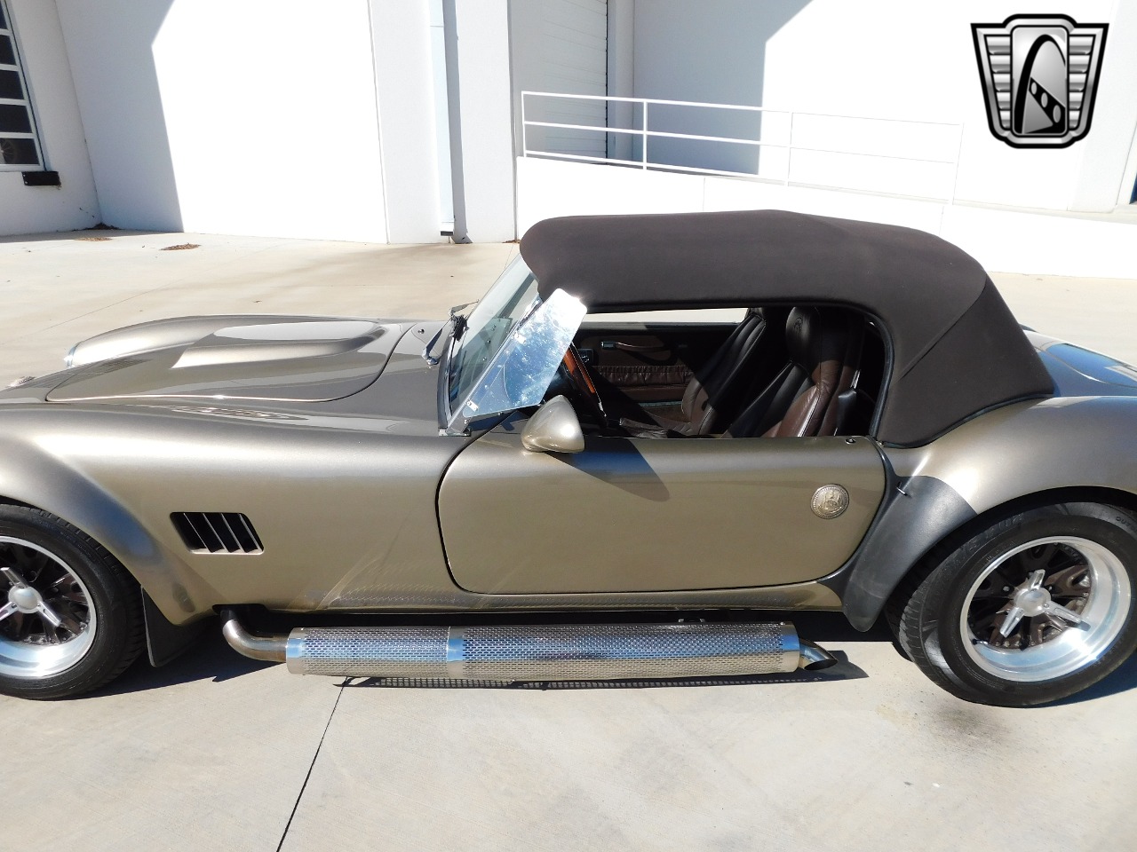 1996 Excalibur Cobra 40