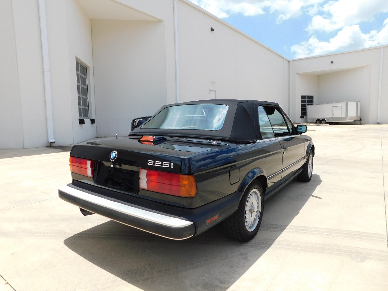 1987 BMW 325iC 10
