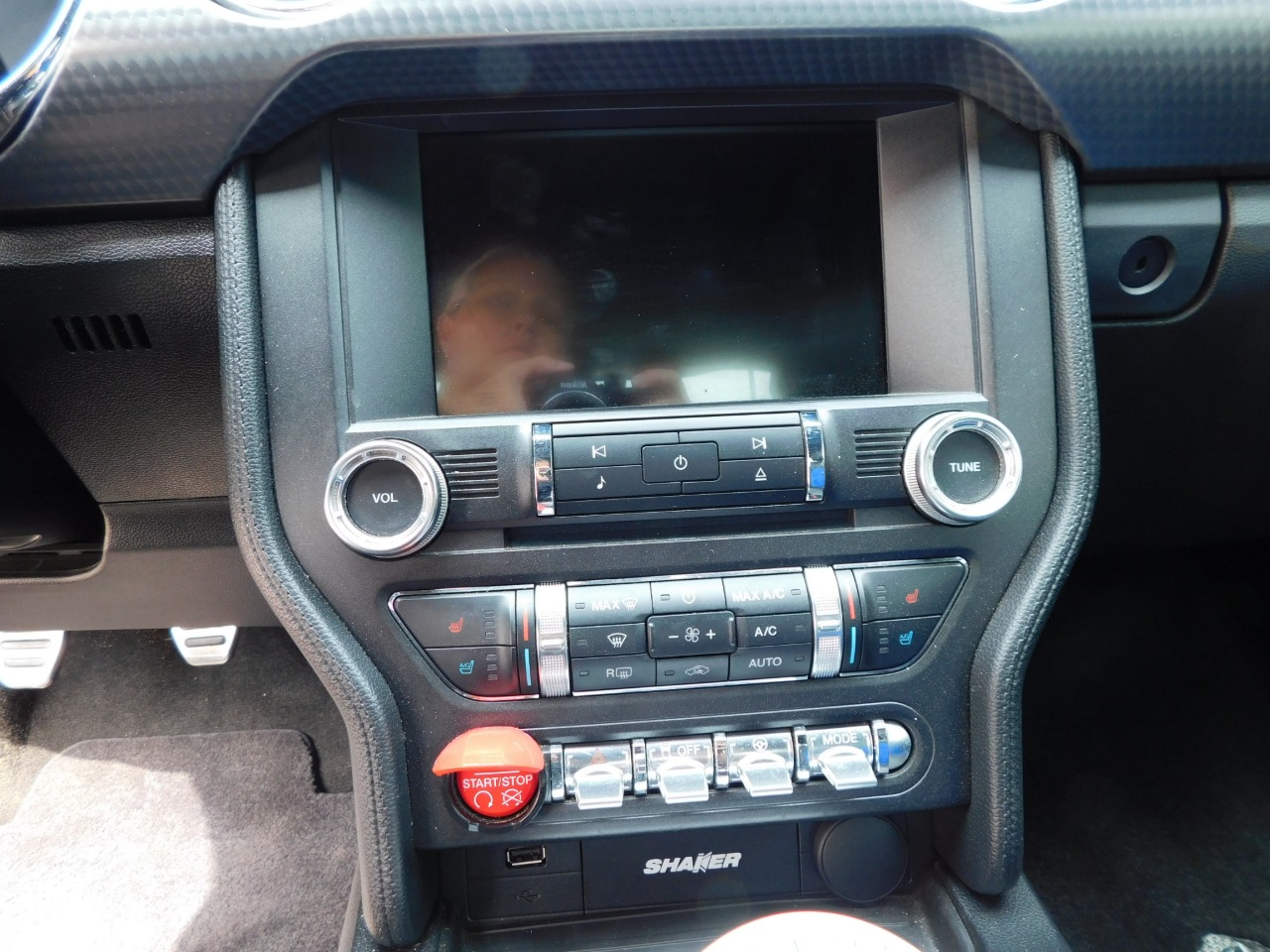 2017 Ford Mustang 87