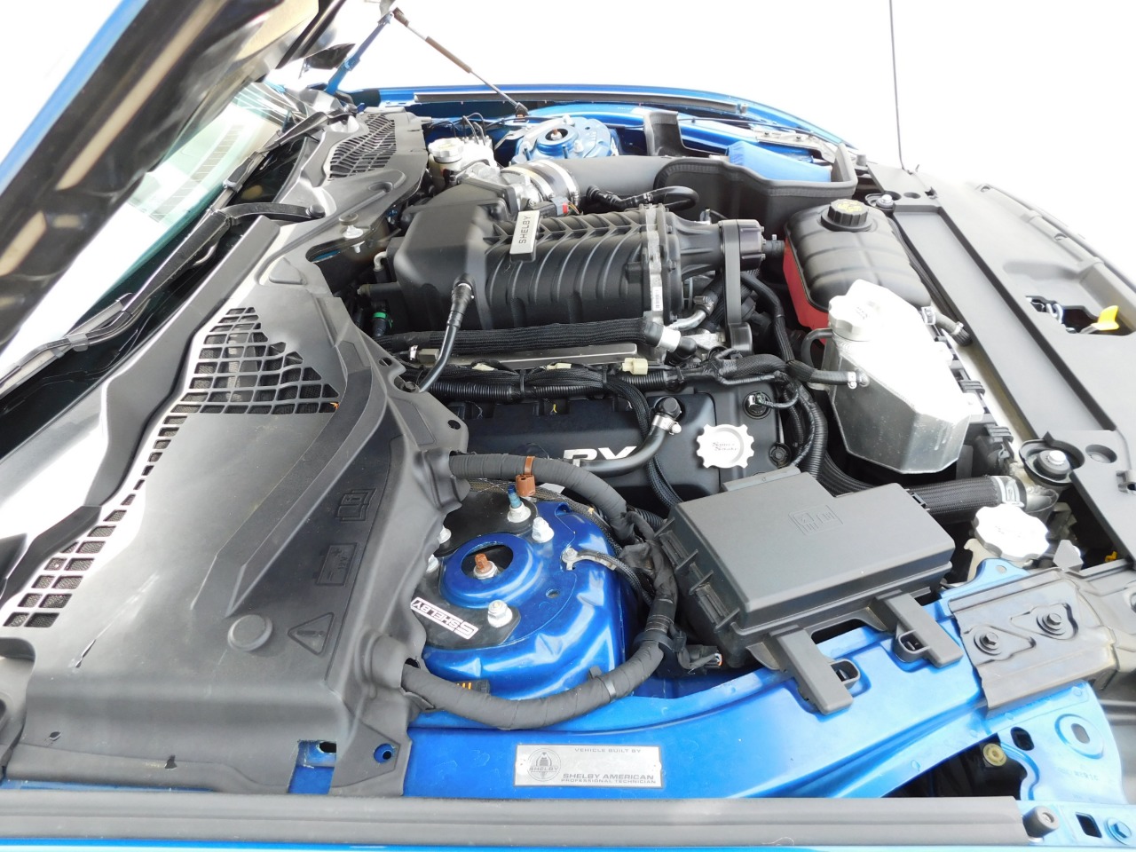 2017 Ford Mustang 17