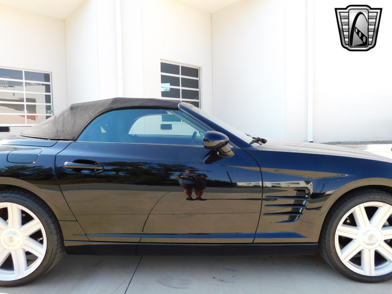 2005 Chrysler Crossfire 12