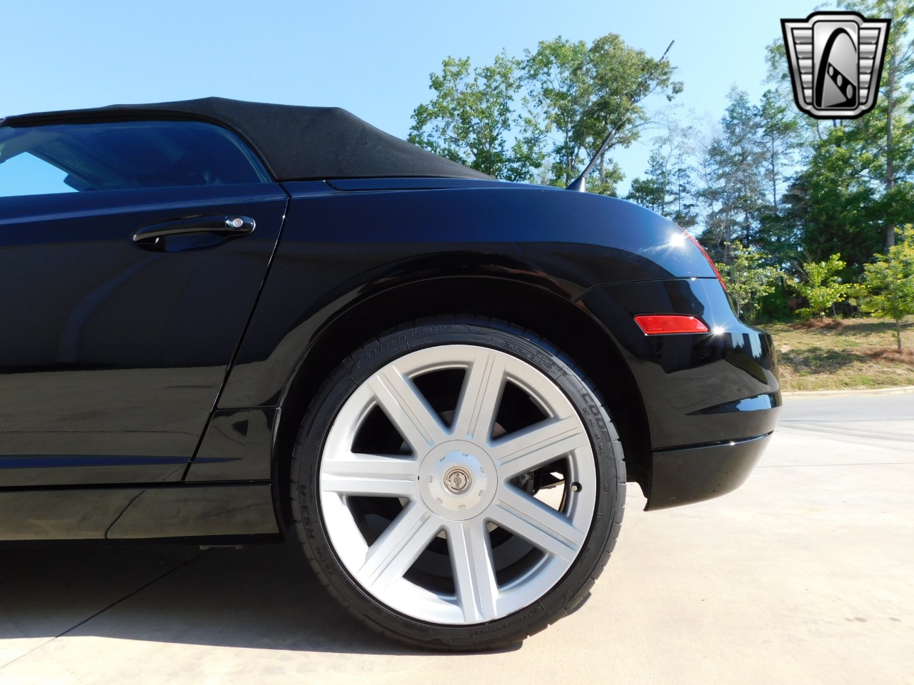 2005 Chrysler Crossfire 40