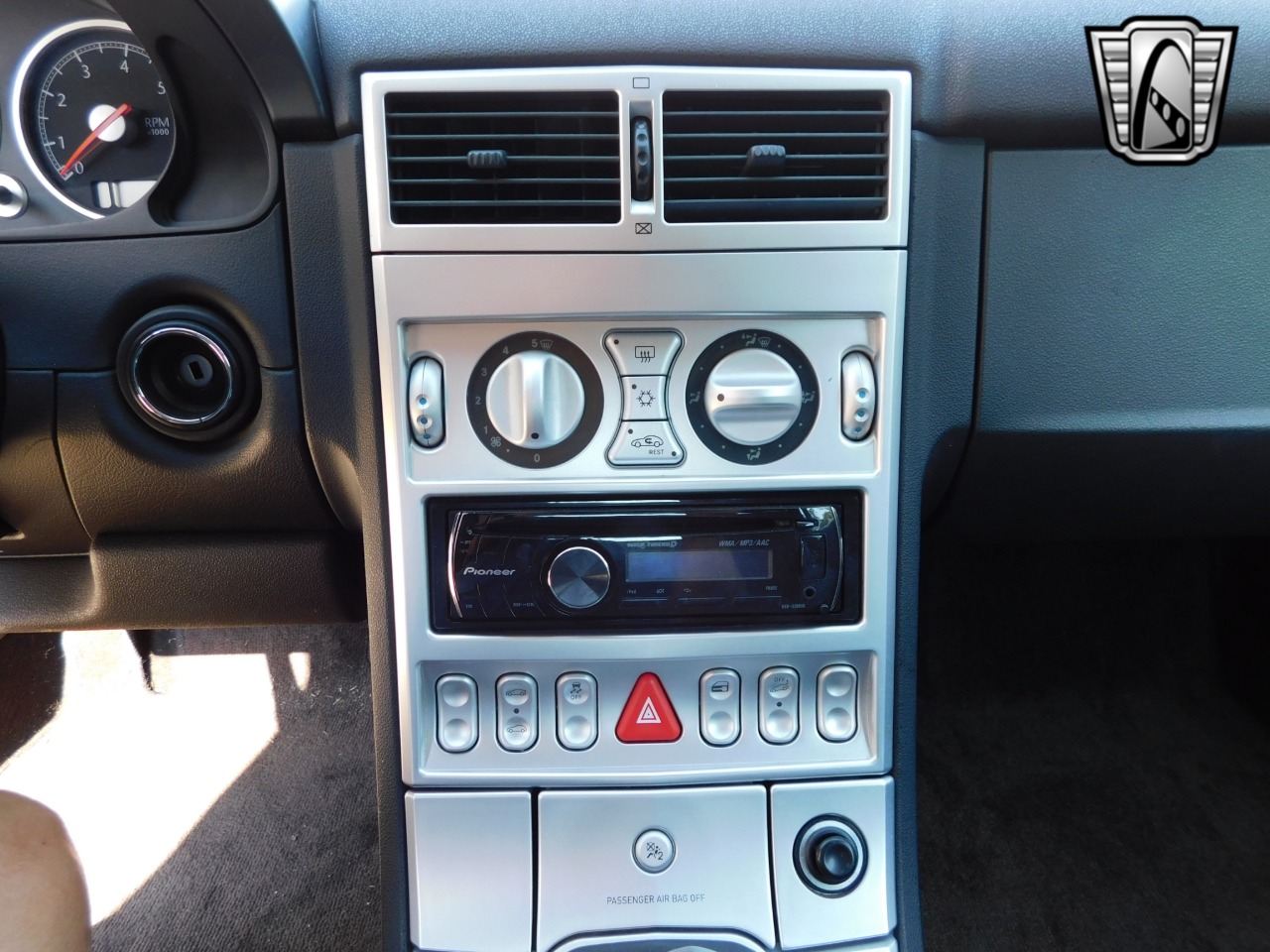 2005 Chrysler Crossfire 87