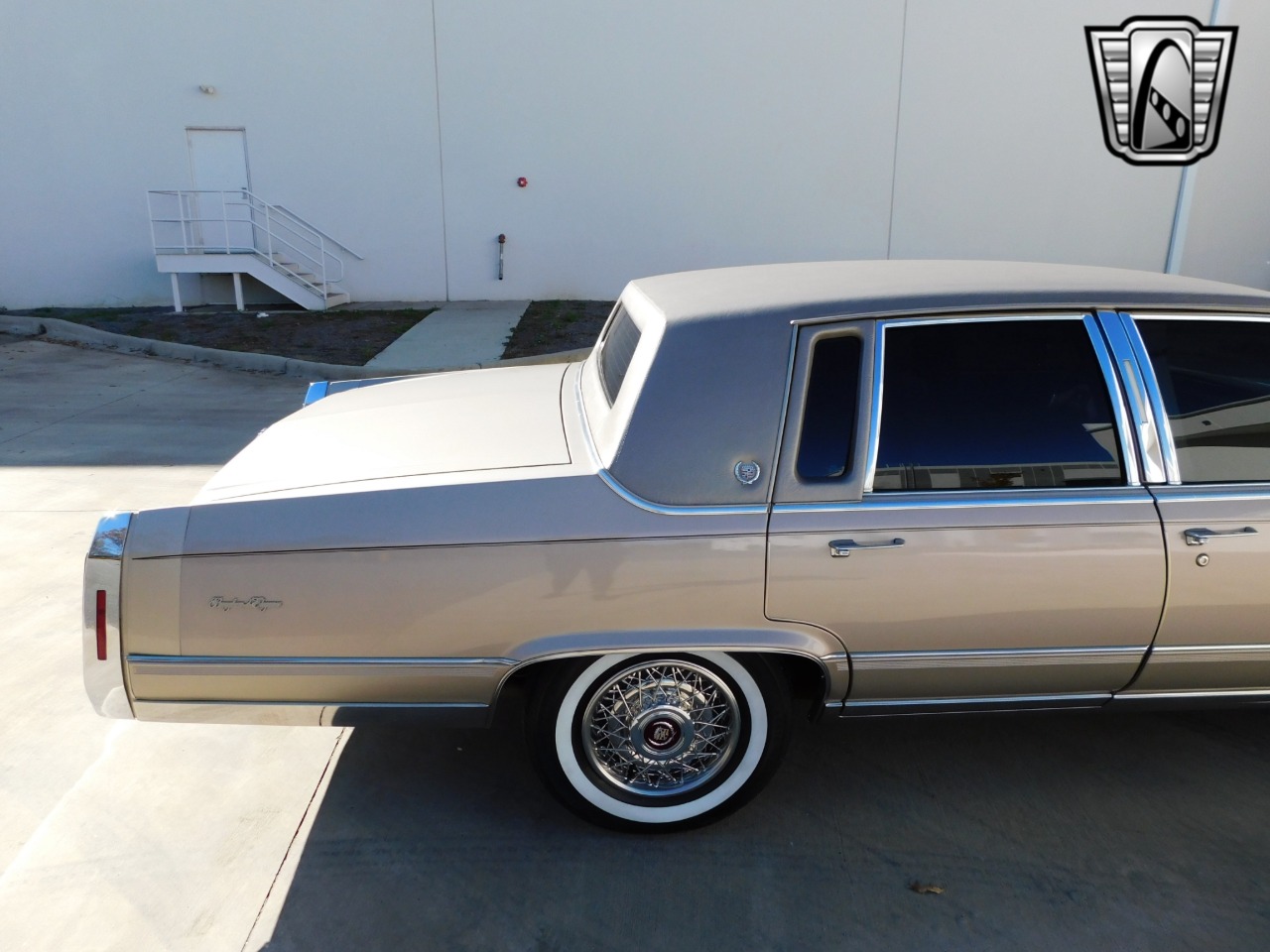 1991 Cadillac Brougham 49