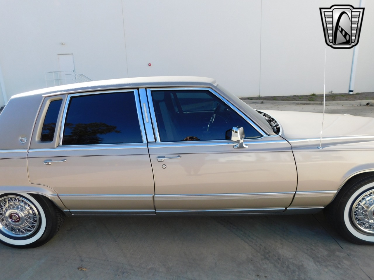 1991 Cadillac Brougham 12