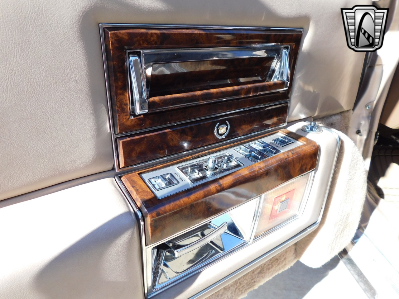 1991 Cadillac Brougham 93