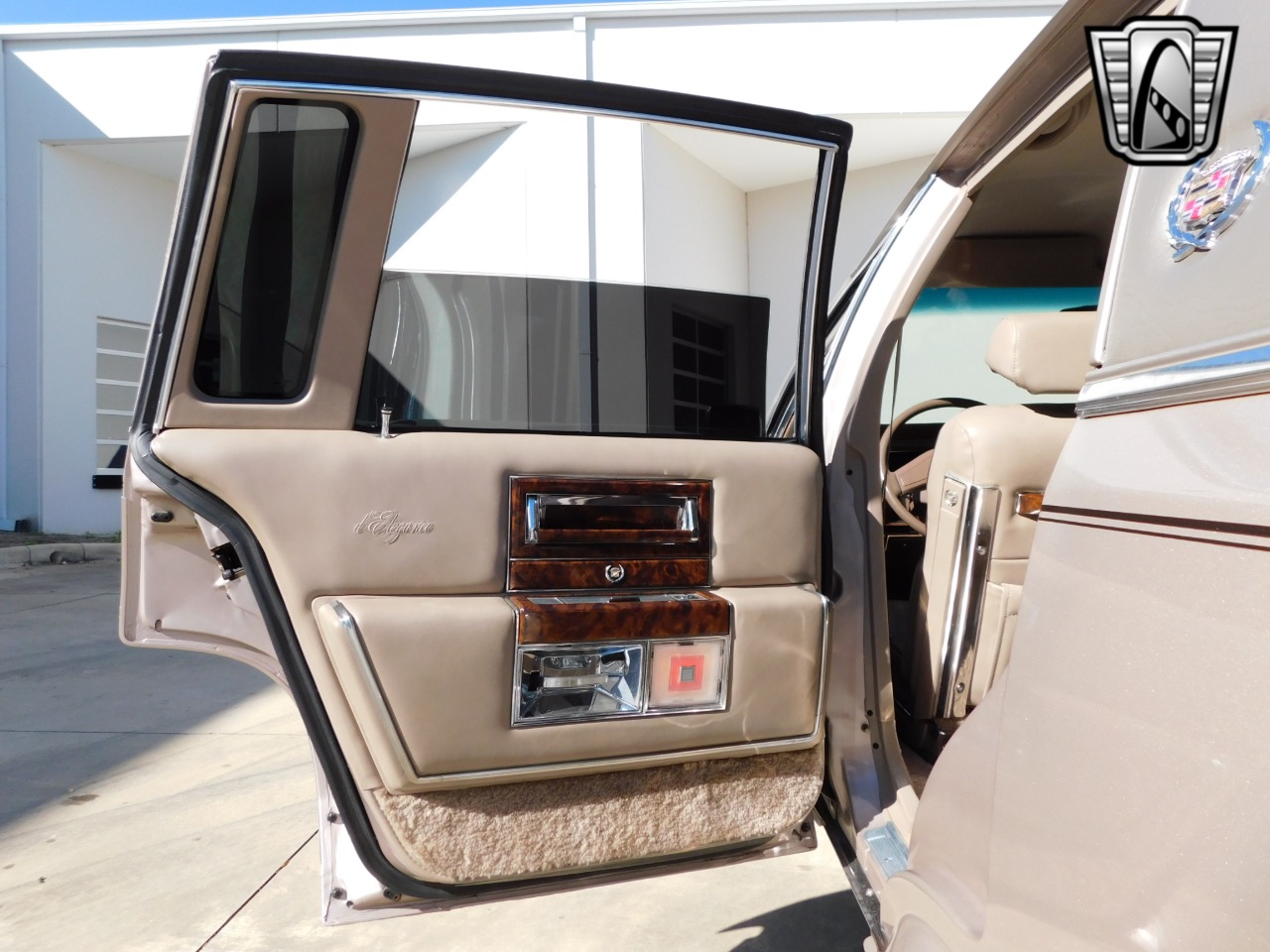 1991 Cadillac Brougham 94