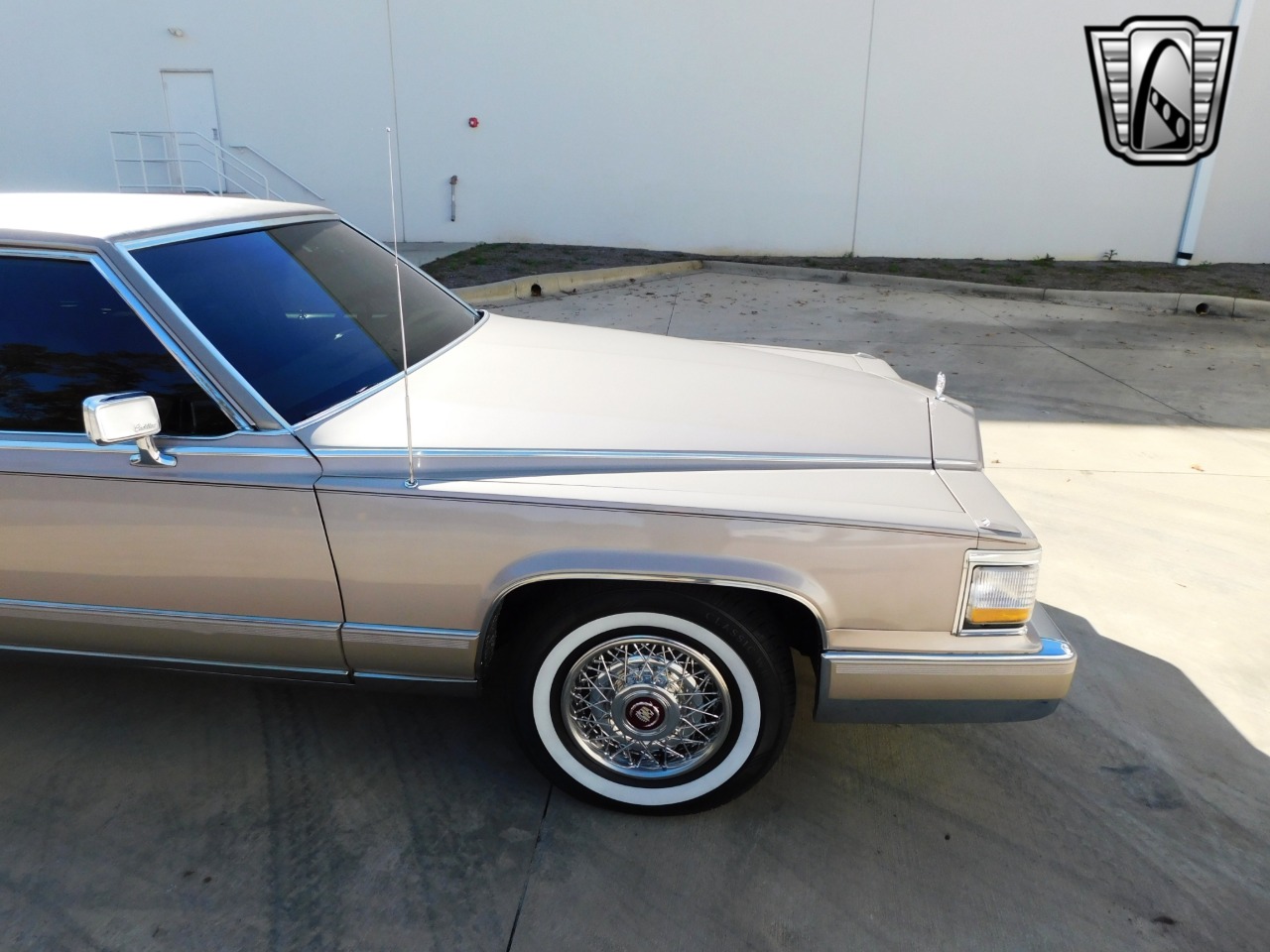 1991 Cadillac Brougham 53