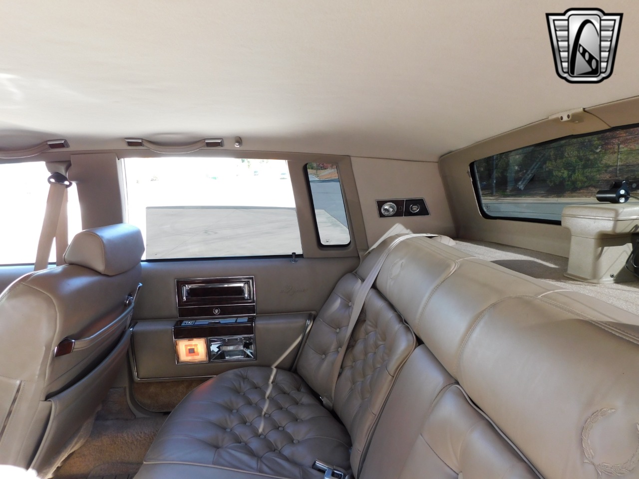 1991 Cadillac Brougham 99