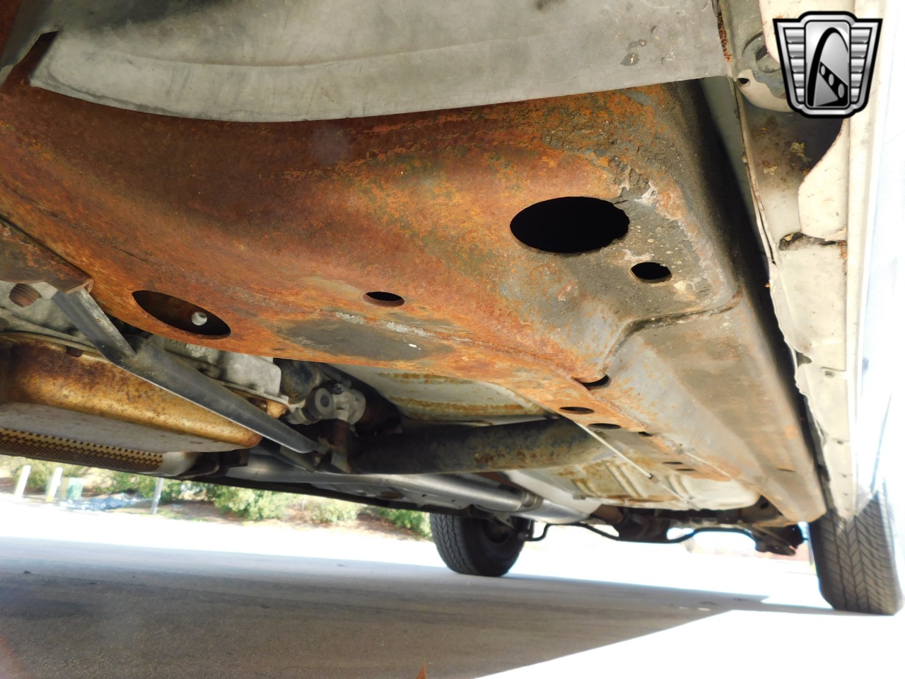 1991 Cadillac Brougham 59