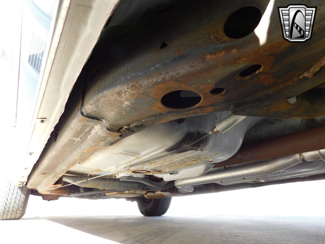 1991 Cadillac Brougham 15