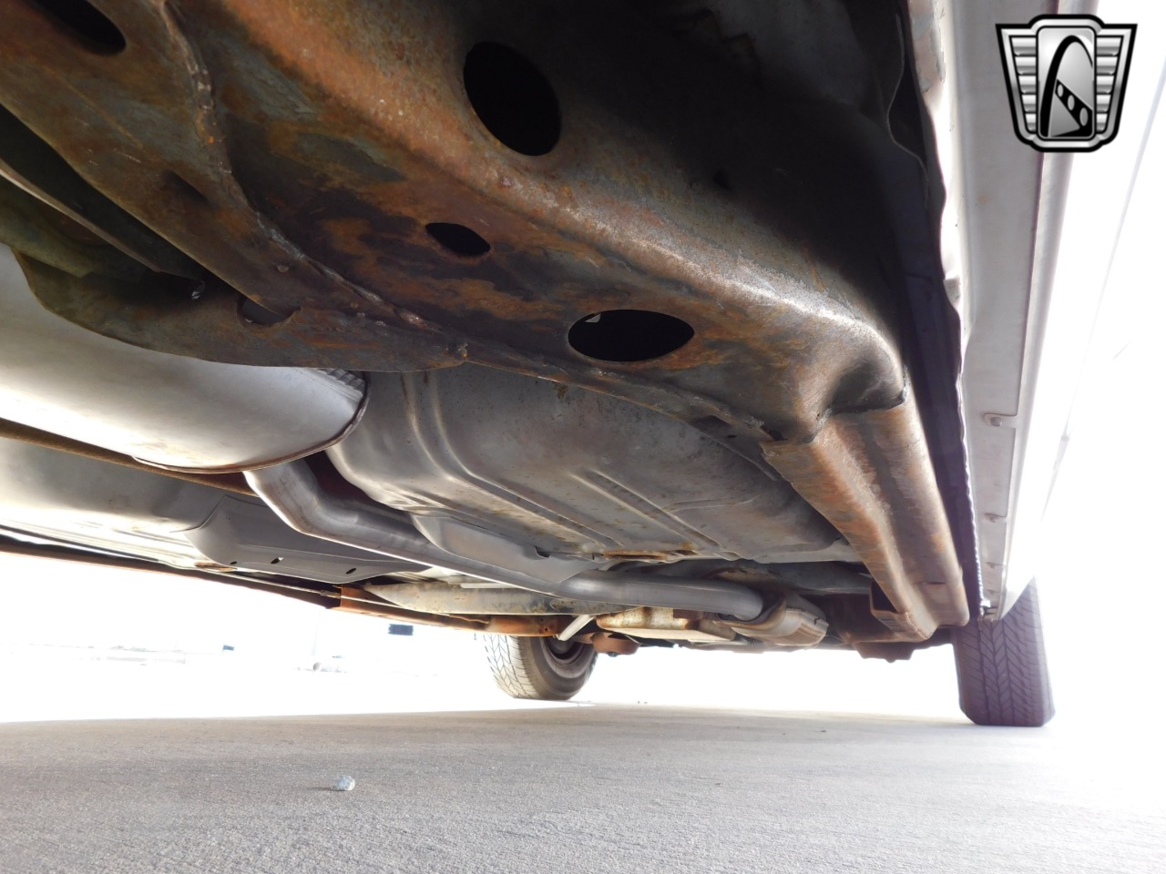 1991 Cadillac Brougham 16