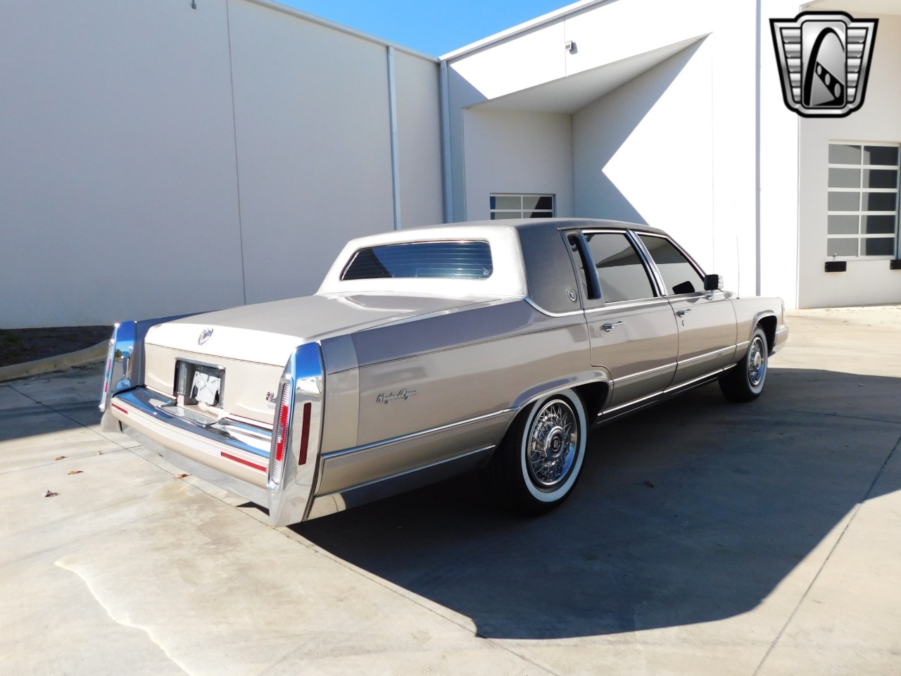1991 Cadillac Brougham 10