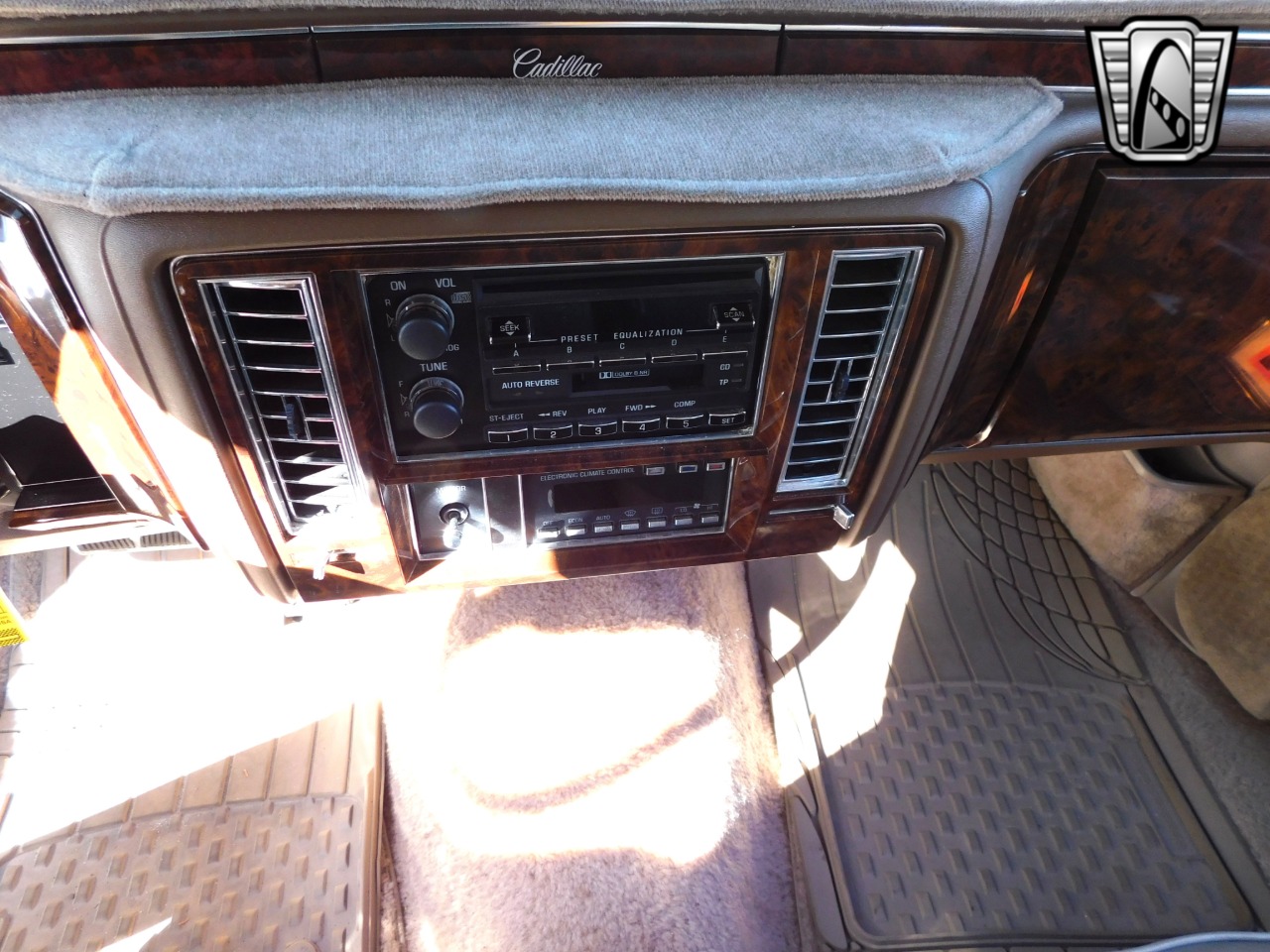 1991 Cadillac Brougham 88