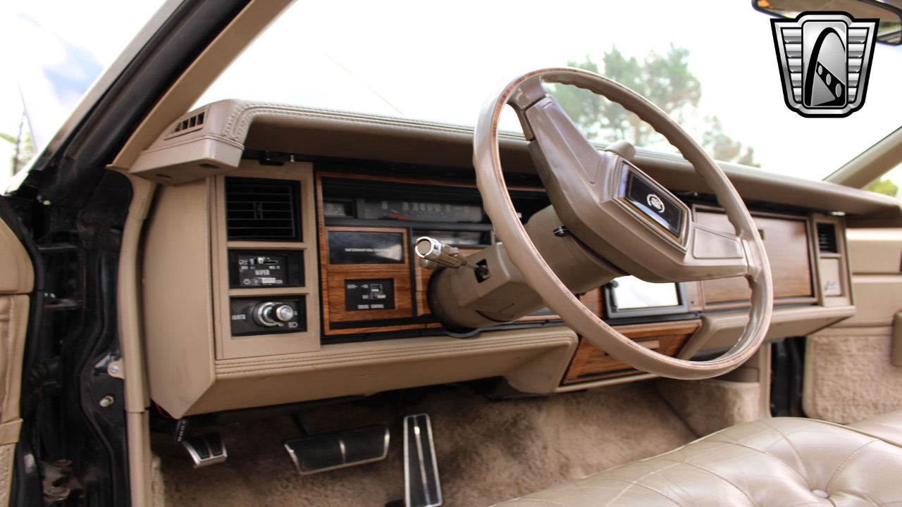 1985 Cadillac Seville 10