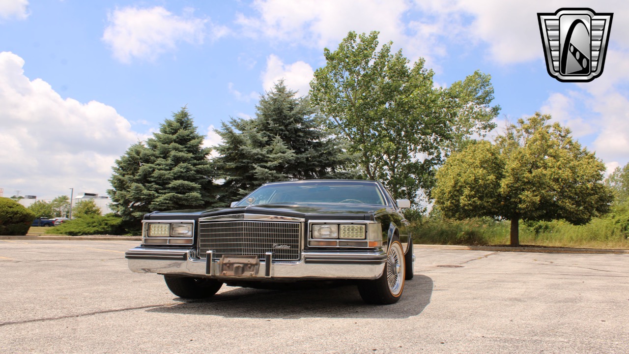 1985 Cadillac Seville 33