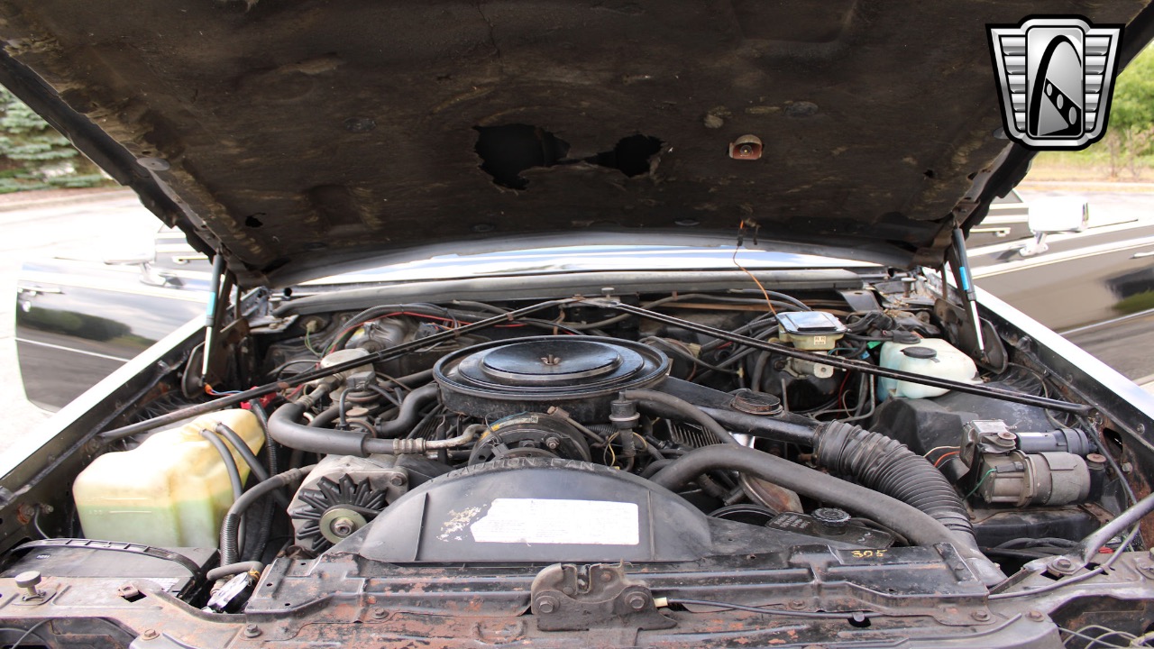 1985 Cadillac Seville 9