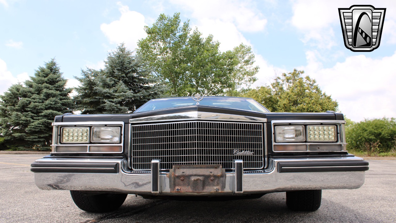 1985 Cadillac Seville 42