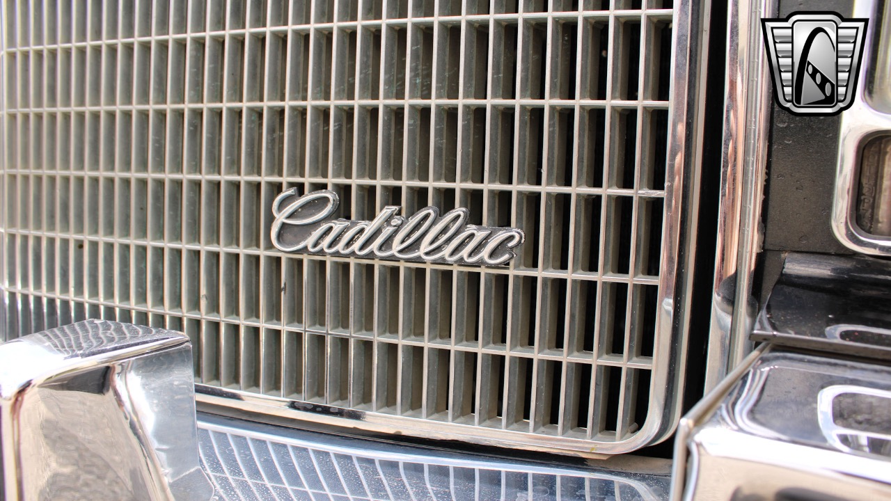 1985 Cadillac Seville 27