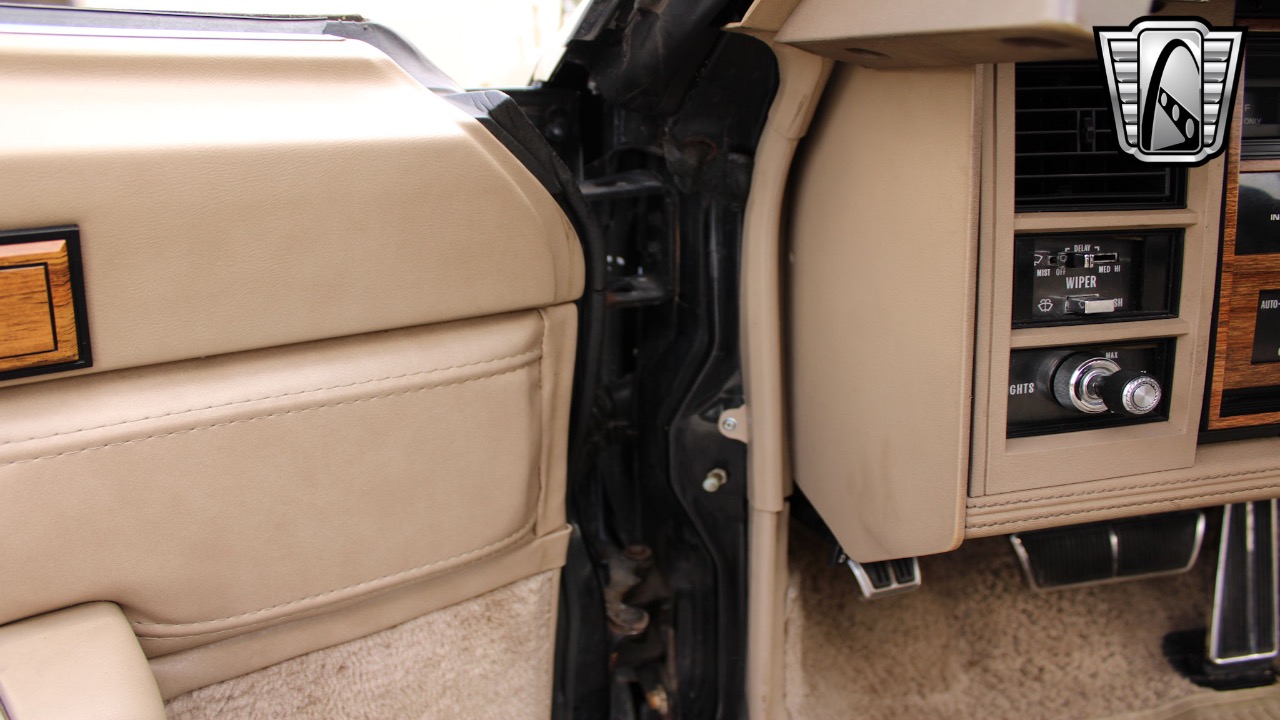 1985 Cadillac Seville 75