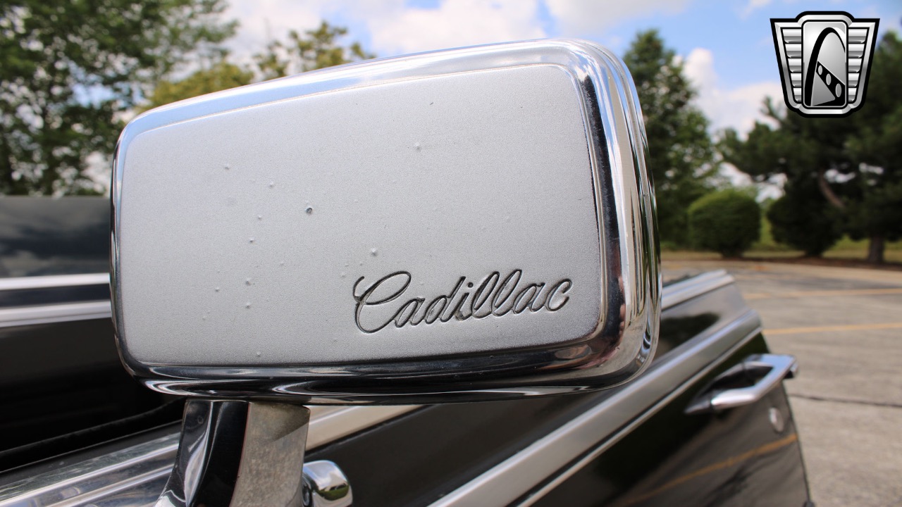 1985 Cadillac Seville 28