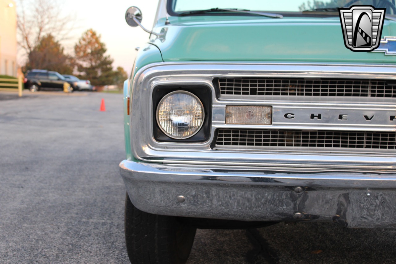 1969 Chevrolet C 10 47