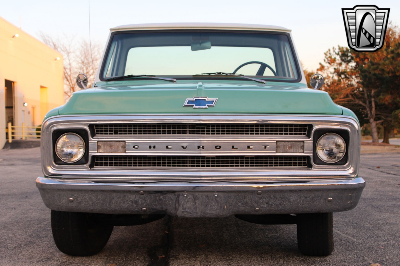 1969 Chevrolet C 10 42