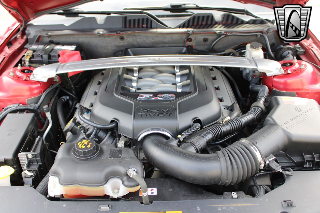 2011 Ford Mustang 25