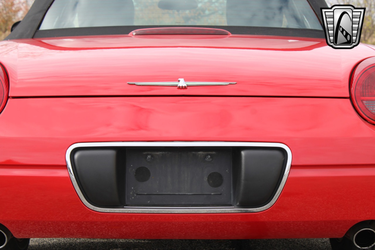2002 Ford Thunderbird 46