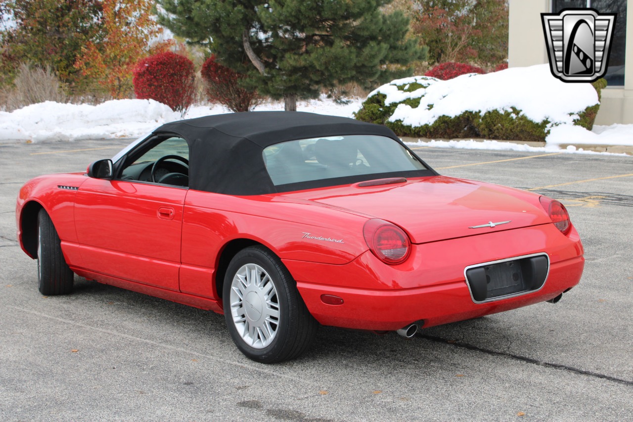 2002 Ford Thunderbird 4