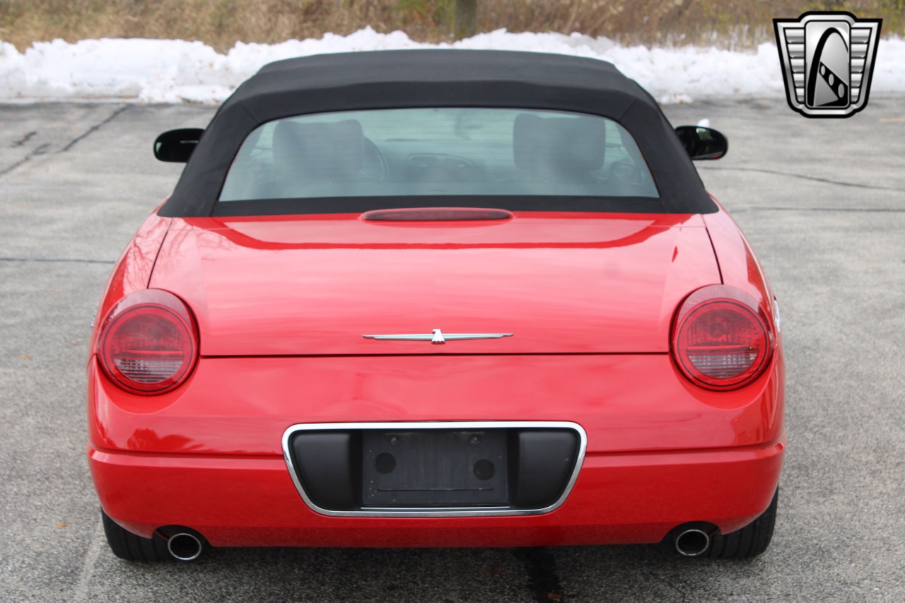 2002 Ford Thunderbird 5