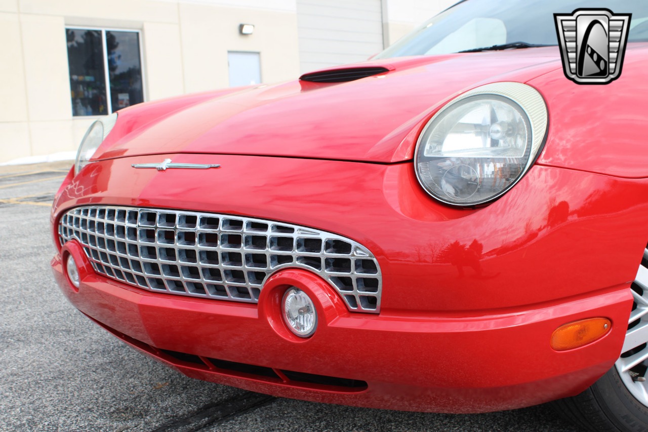 2002 Ford Thunderbird 77